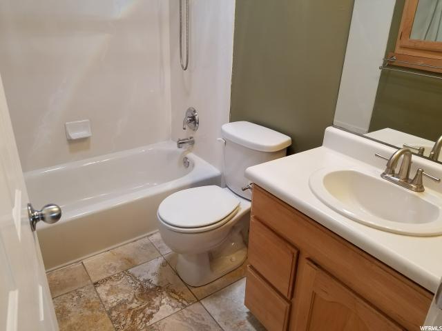 Building Photo - 3 Bd  1 Bath Home in Salt Lake City