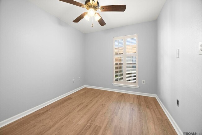 Building Photo - 9817 Siegen Ln