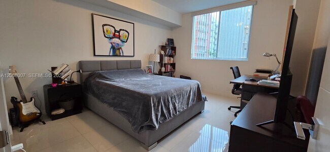 Building Photo - 7825 NW 107th Ave