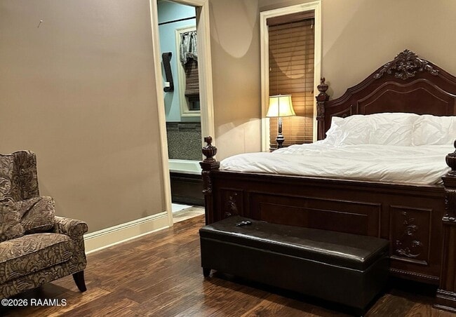 Building Photo - 330 Dunvegan Ct