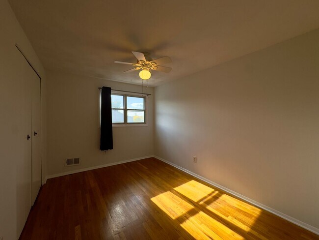 Building Photo - Charming 3 Bedroom/2 Bathroom Townhome in Rosedale, MD!