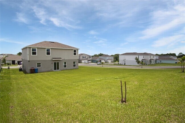 Building Photo - 137 Piave St