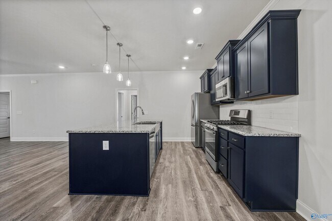 Building Photo - 17246 Chelsea St