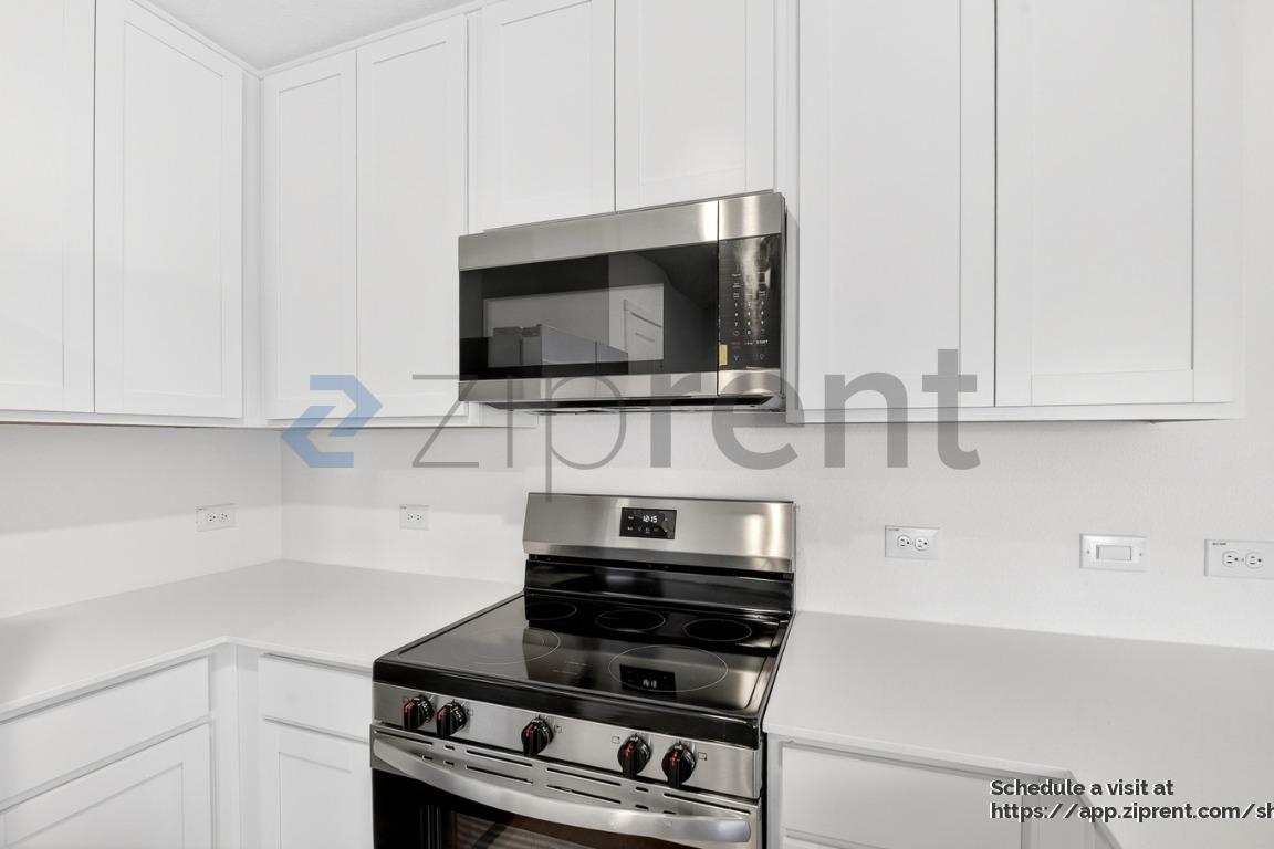 Building Photo - 528 Waymaker Wy