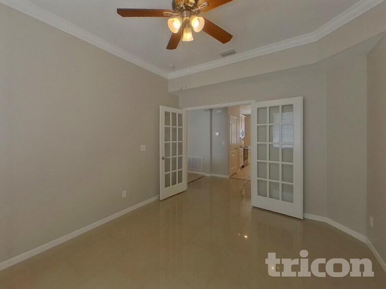 Building Photo - 1142 Barclay Wood Dr