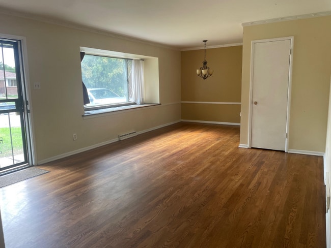 Building Photo - 1514 S Locust St