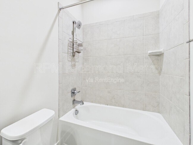 Building Photo - 2104 Boro Ridge St