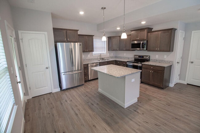 Building Photo - 2802 Amberwood court