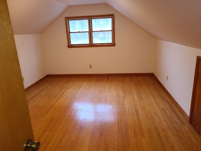 Building Photo - 10910 Harford Rd