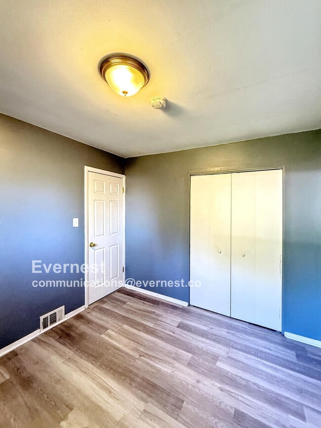 Building Photo - 20853 Garden Ln