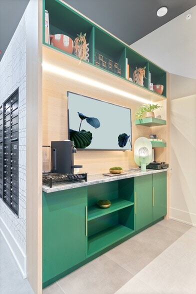 Building Photo - 4515 N Clark St