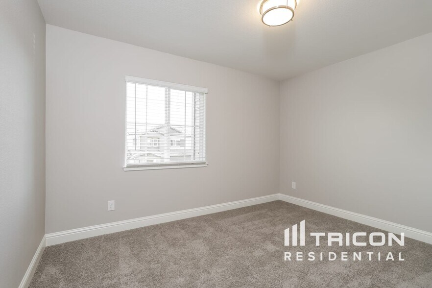 Building Photo - 2663 River Rd Ln