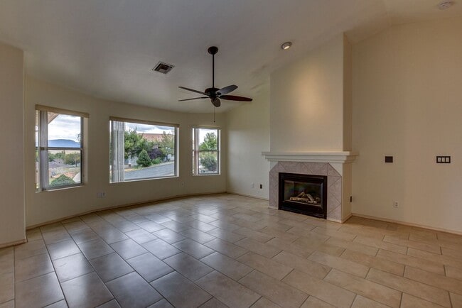 Building Photo - 8381 E Hopi Cir