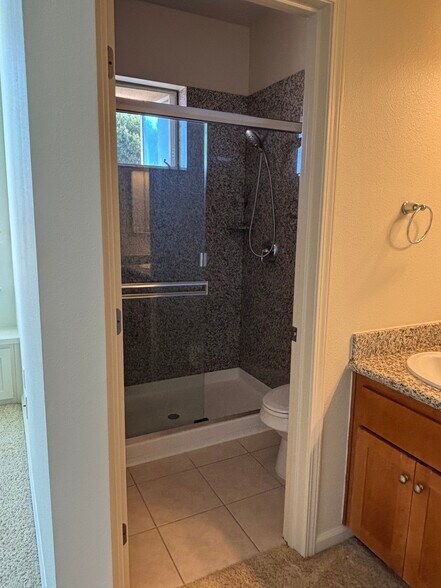 primary shower - 180 Oberg Ct