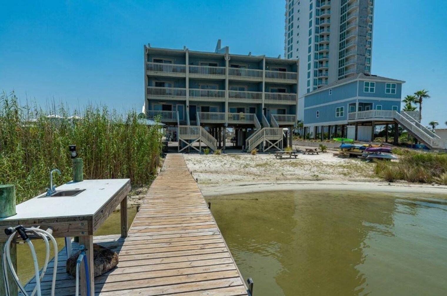 Building Photo - 1988 W Beach Blvd