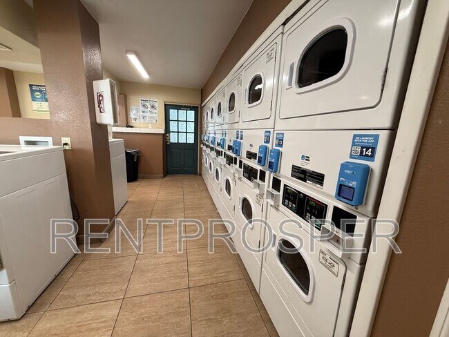 Building Photo - 4111 S Semoran Blvd