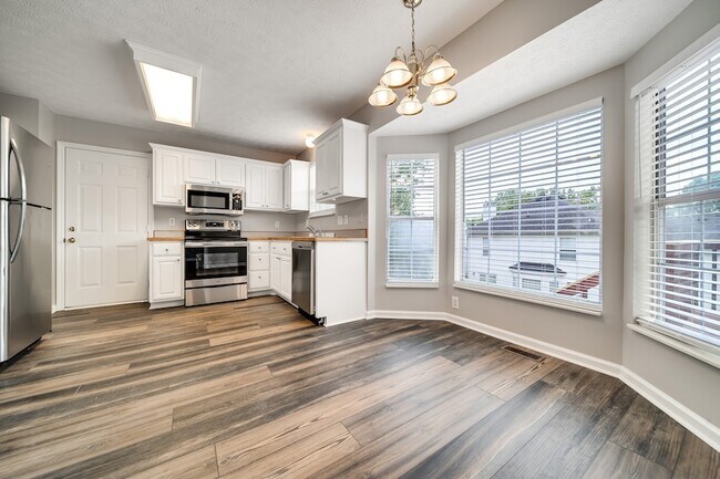 Building Photo - 109 Edgewater Ct