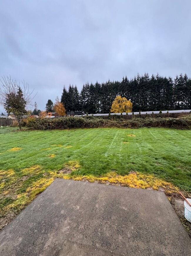 Building Photo - Spacious 3-Bed, 2.5-Bath Duplex for Rent in Longview