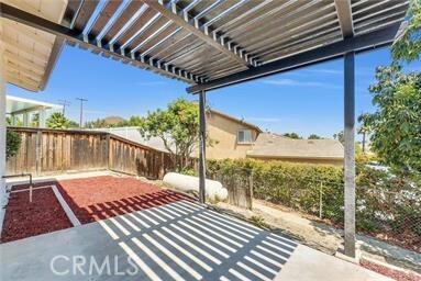 Building Photo - 22960 Cove View St