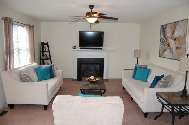 Building Photo - 2218 Midview Rd