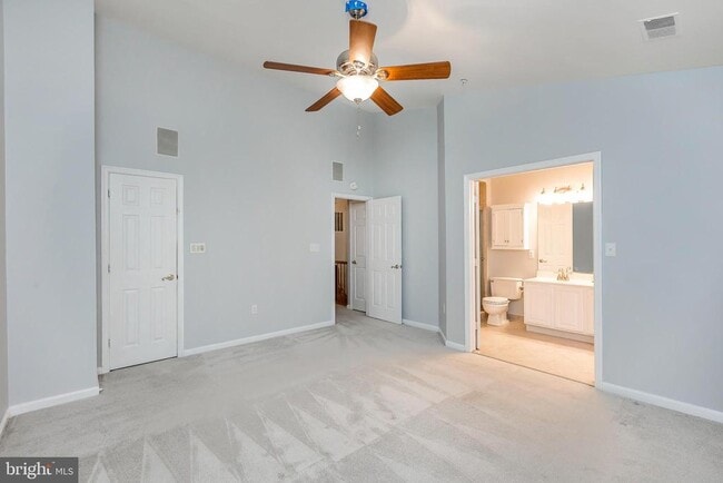 Building Photo - 205 Ridgepoint Pl