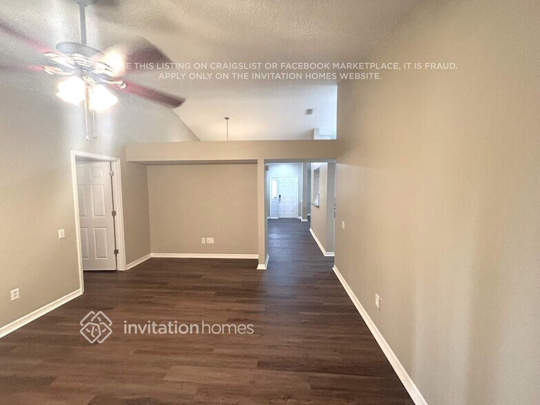 Building Photo - 4609 Rockingchair Dr