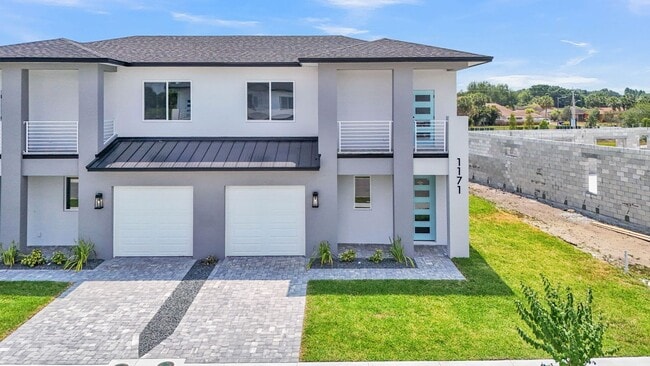 Building Photo - Stunning New Construction Villa for Rent Near Lake John