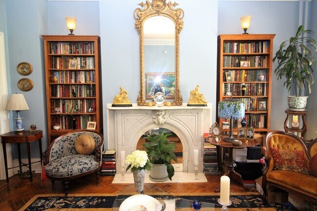 Building Photo - 1011 N Charles St