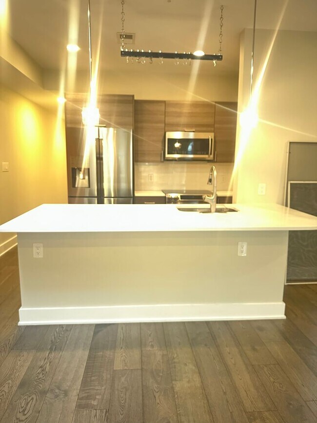 Building Photo - Modern 2 Bedroom, 2 Bathroom Penthouse with Parking in Historic LeDroit Park