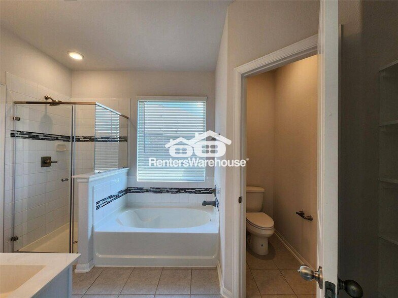 Building Photo - 411 Alaska Cedar Dr