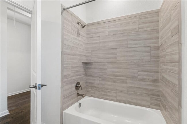 Building Photo - 133 Grn Knl Ln