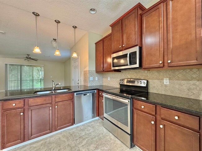 Building Photo - 13943 River Willow Pl