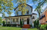 Building Photo - 700 Fifth Ave