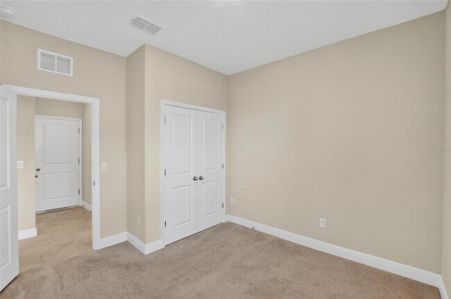 Building Photo - 2546 Warren Acrs Blvd