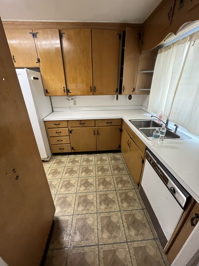 Building Photo - EB JV Jared 107