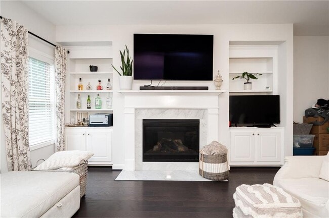 Building Photo - 2860 Boone Dr