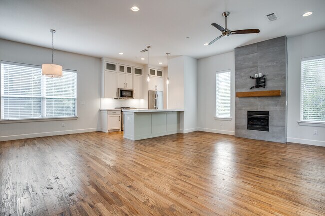 Building Photo - 4032 Herschel Ave