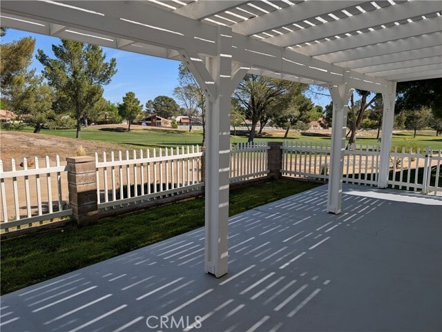 Building Photo - 14858 Clubhouse Dr