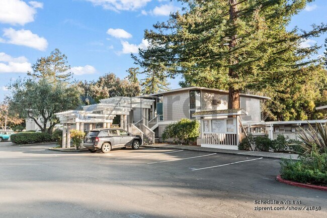 Building Photo - 500 W Middlefield Rd