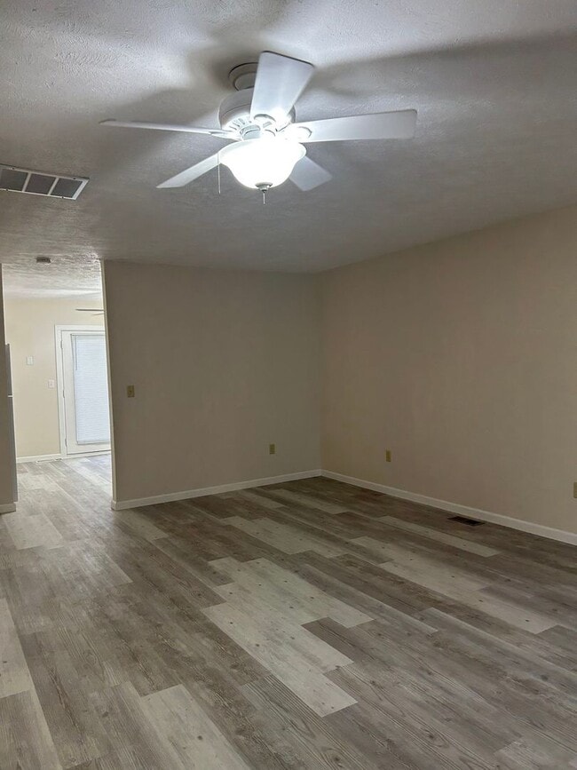 Building Photo - 1123 S 23rd St