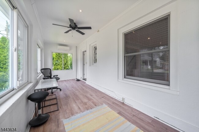 Building Photo - 28 N Hillside Ave