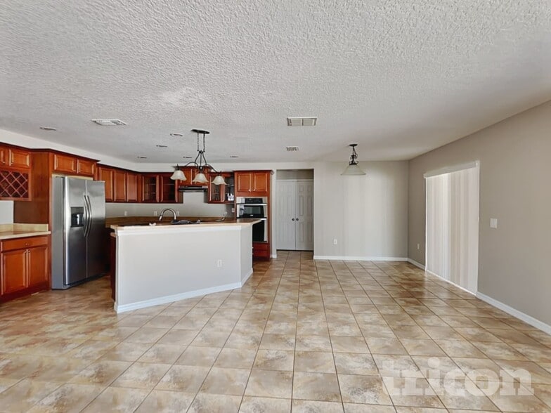 Building Photo - 4667 Caverns Dr