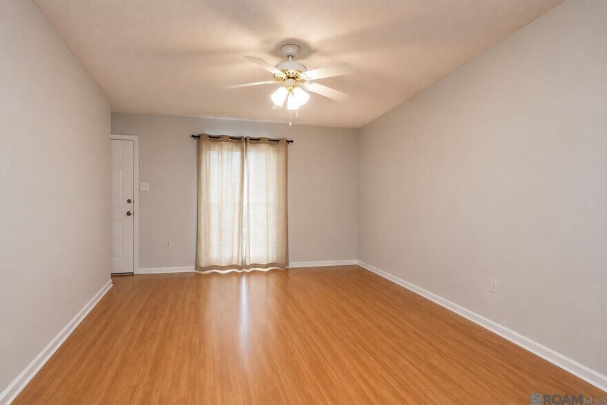 Building Photo - 1730 Brightside Dr