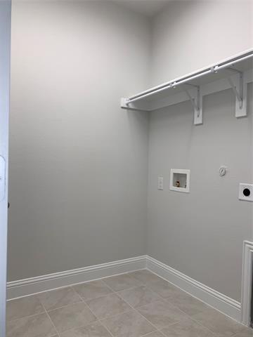 Building Photo - 2103 Swanmore Way