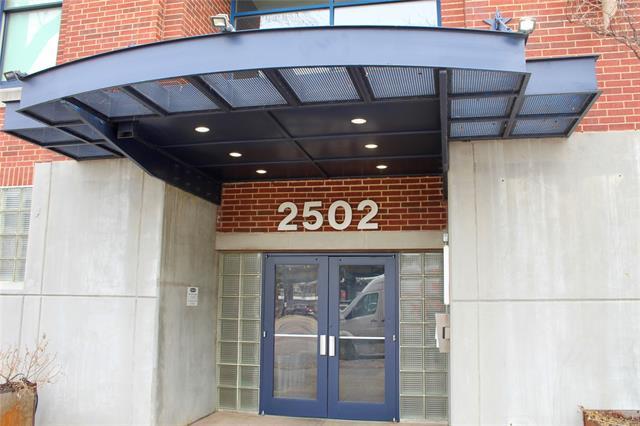 Building Photo - 2502 Live Oak St