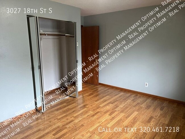 Building Photo - 3027 18th St S