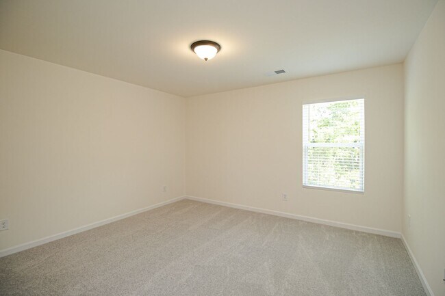 Building Photo - Great Wesley Chapel Location!