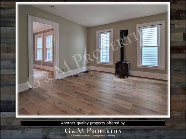 Building Photo - 3-Bedroom Rental Home: South Wedge Neighborhood!