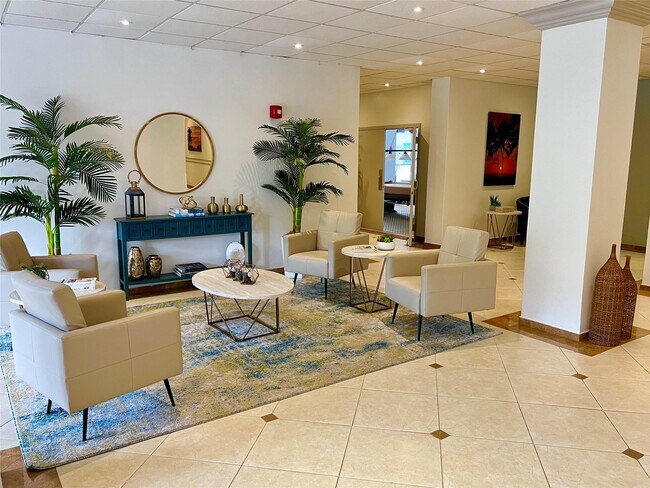 Building Photo - 800 SE 20th Ave