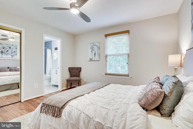 Building Photo - 13491 Old Dairy Ct